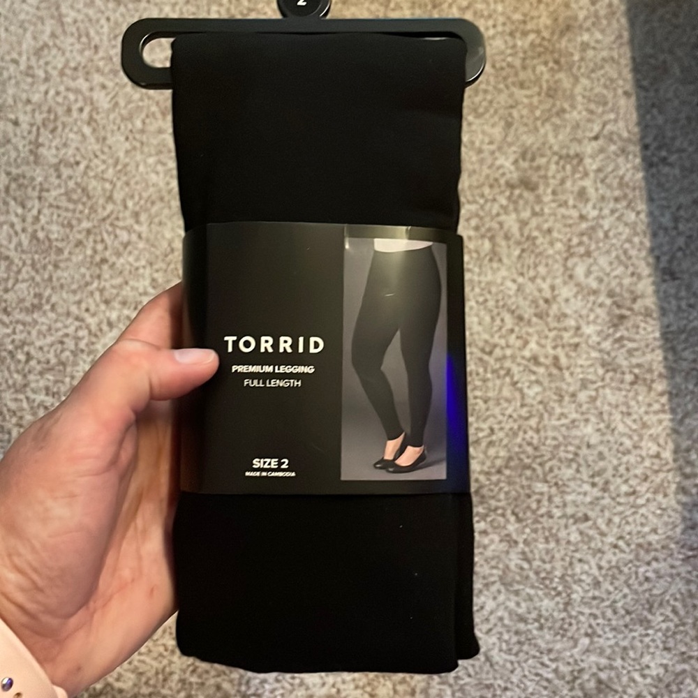 NWT torrid size 2 full length leggings